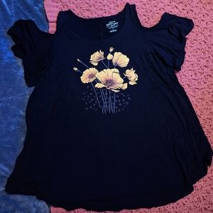 Women's Torrid size 2 open shoulder top